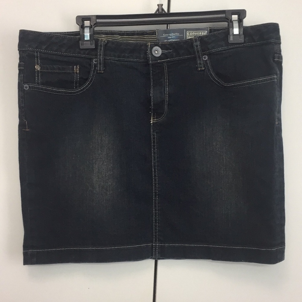 Like new Converse Jean skirt